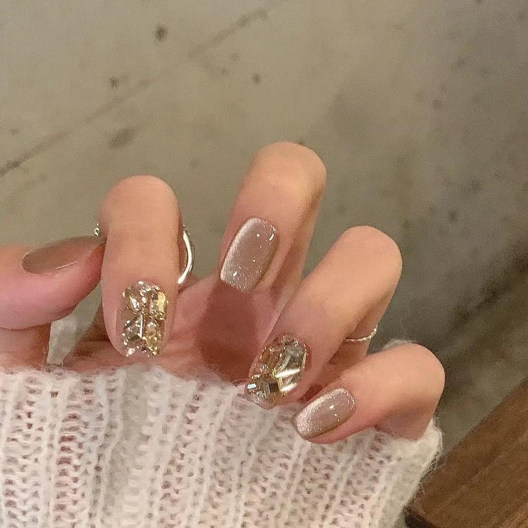 柚子穿戴甲个体店