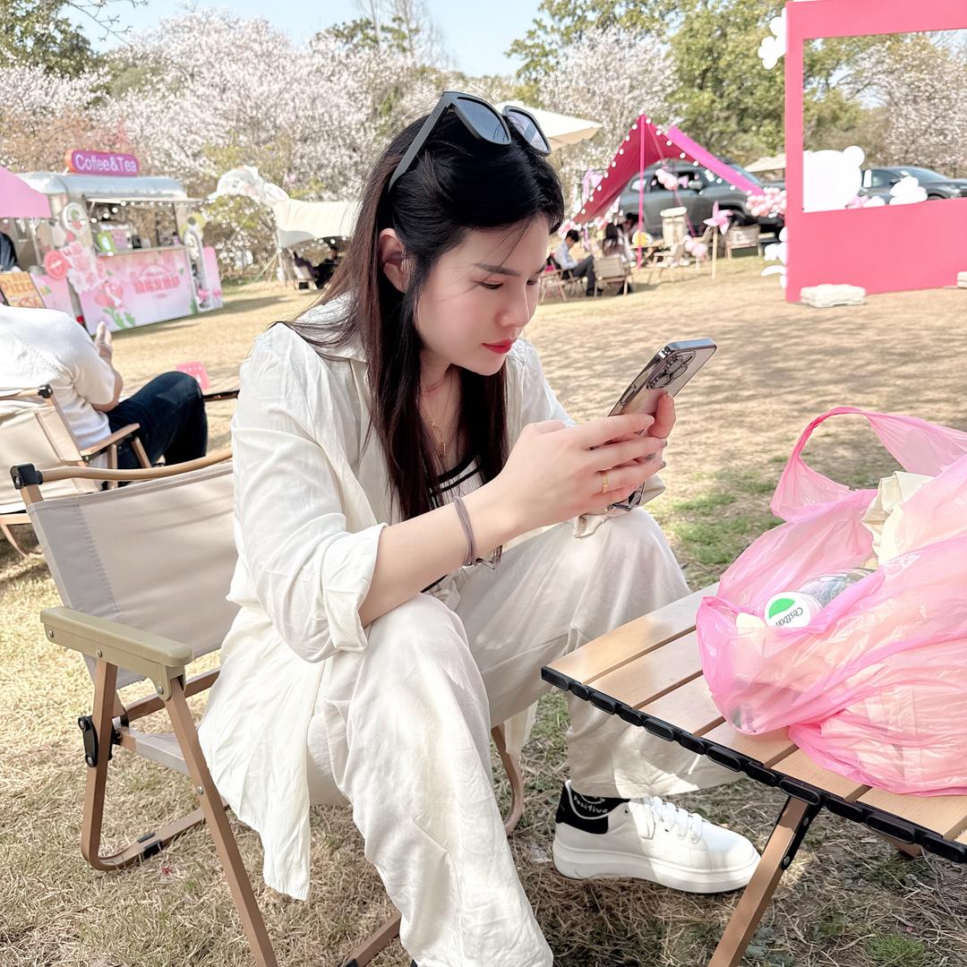 Ai 贤 宝 💞