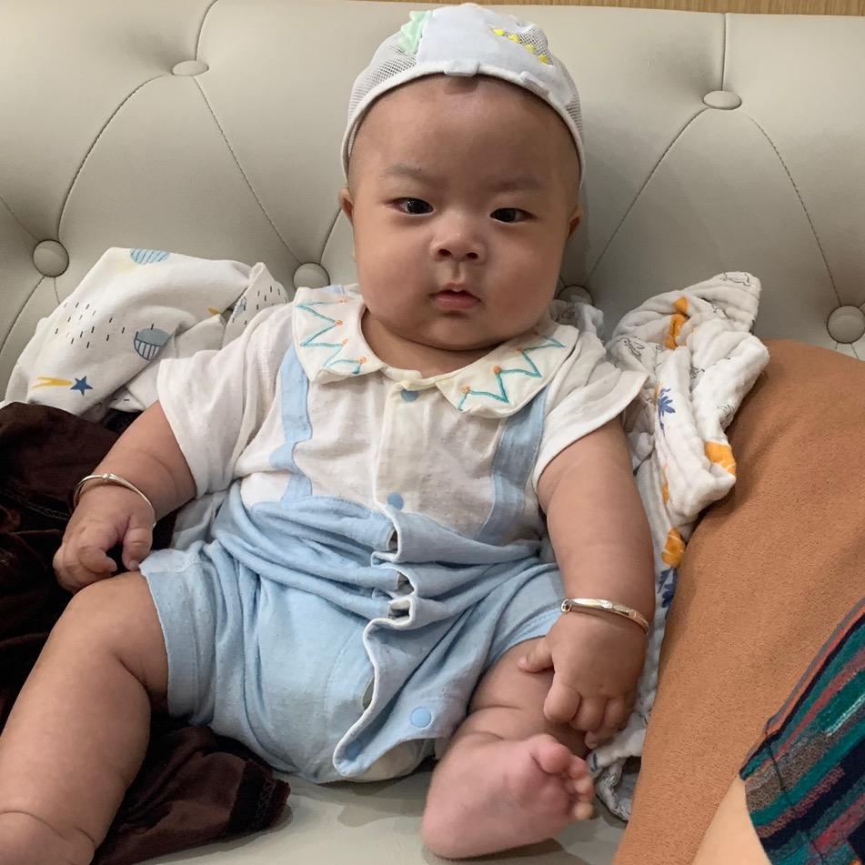 笑笑小石榴🍼