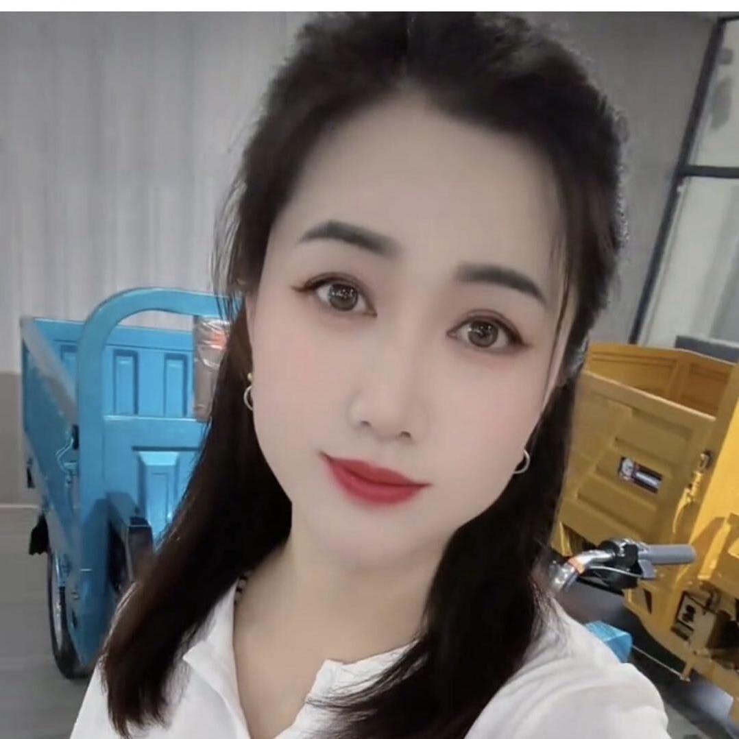 龙跃小客三轮车