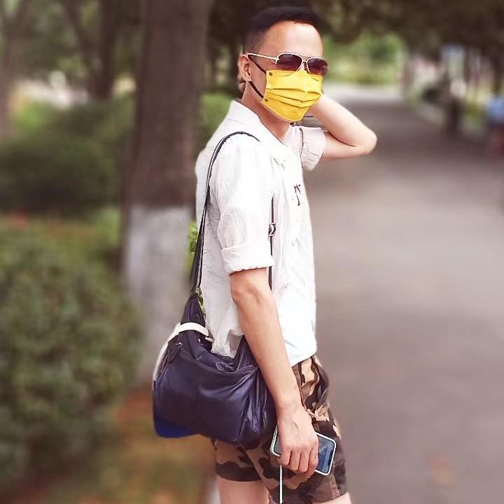 楞个里格楞🌈头像
