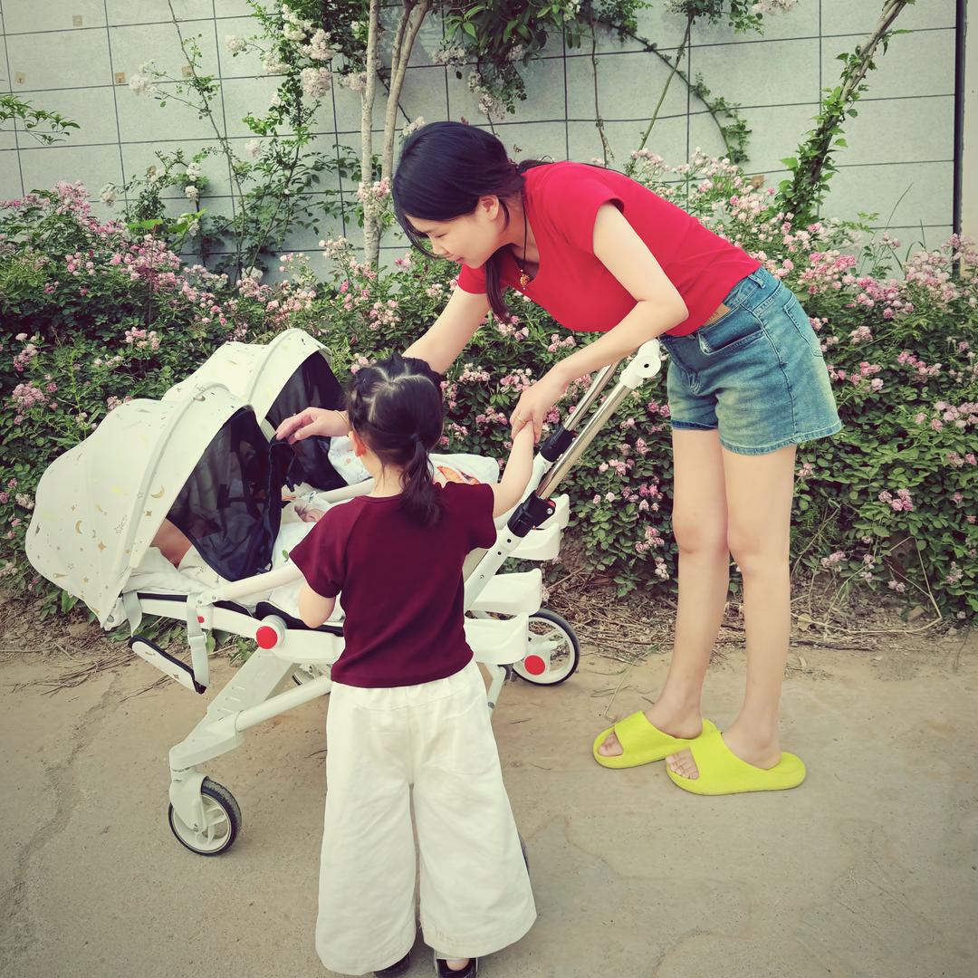 王亚楠（带娃版👯）