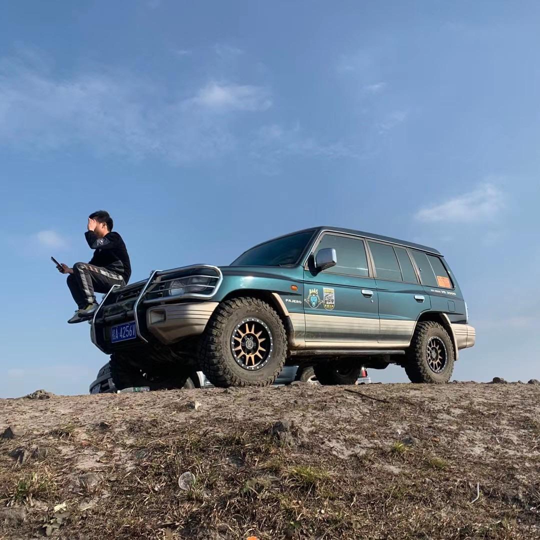 展飞四驱汽车救援服务中心