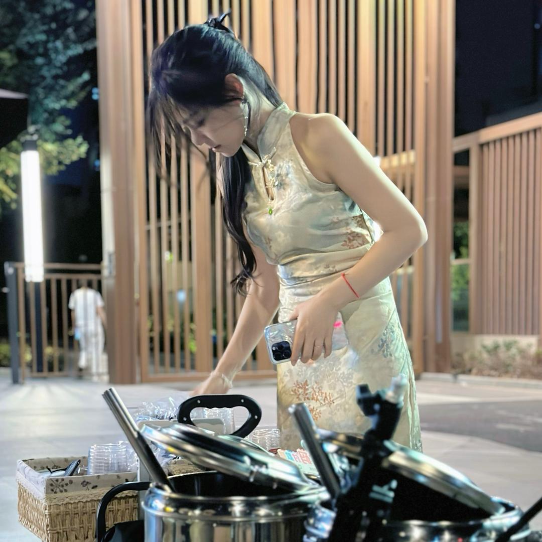 广西壮族妹子在新乡