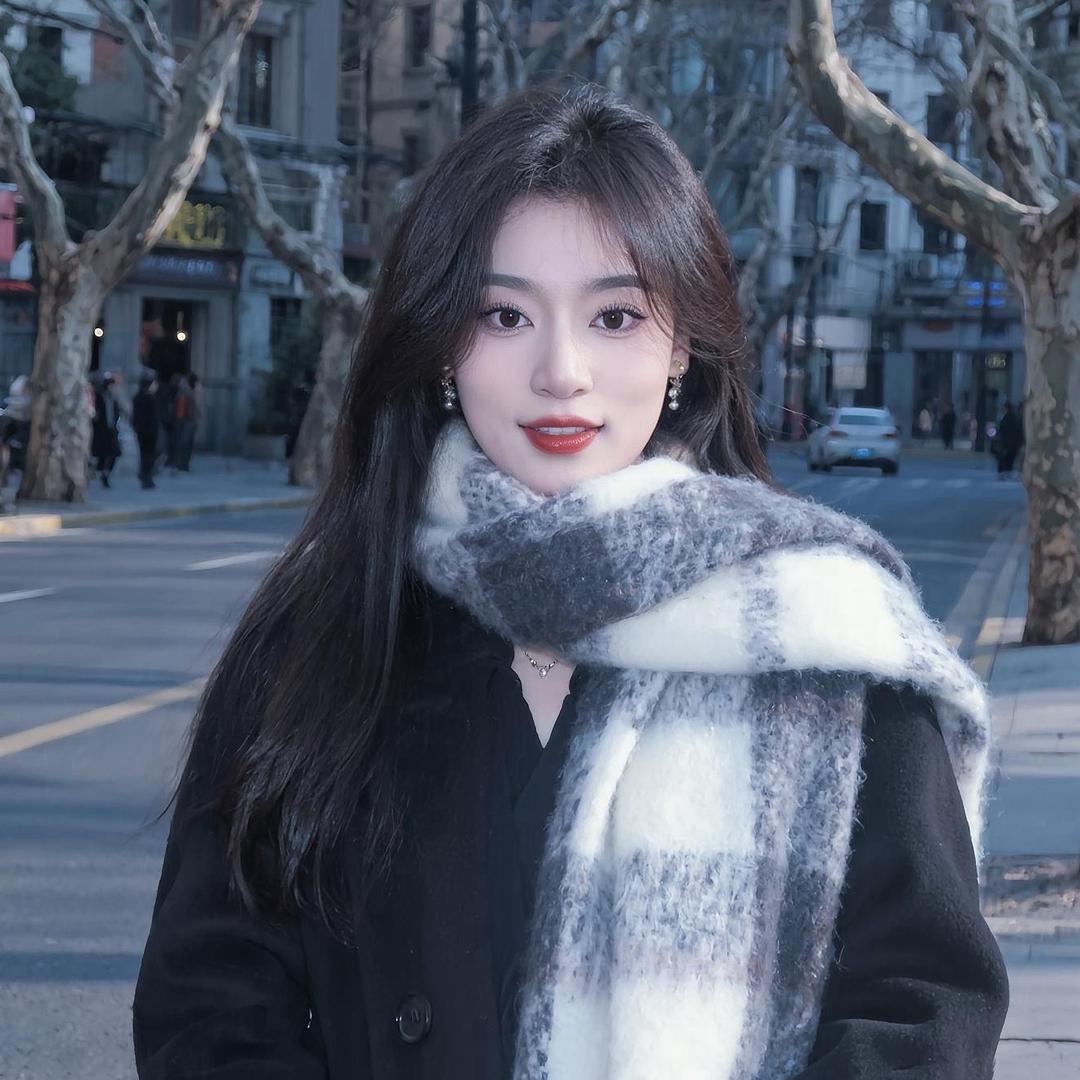 一个月亮吖🌙