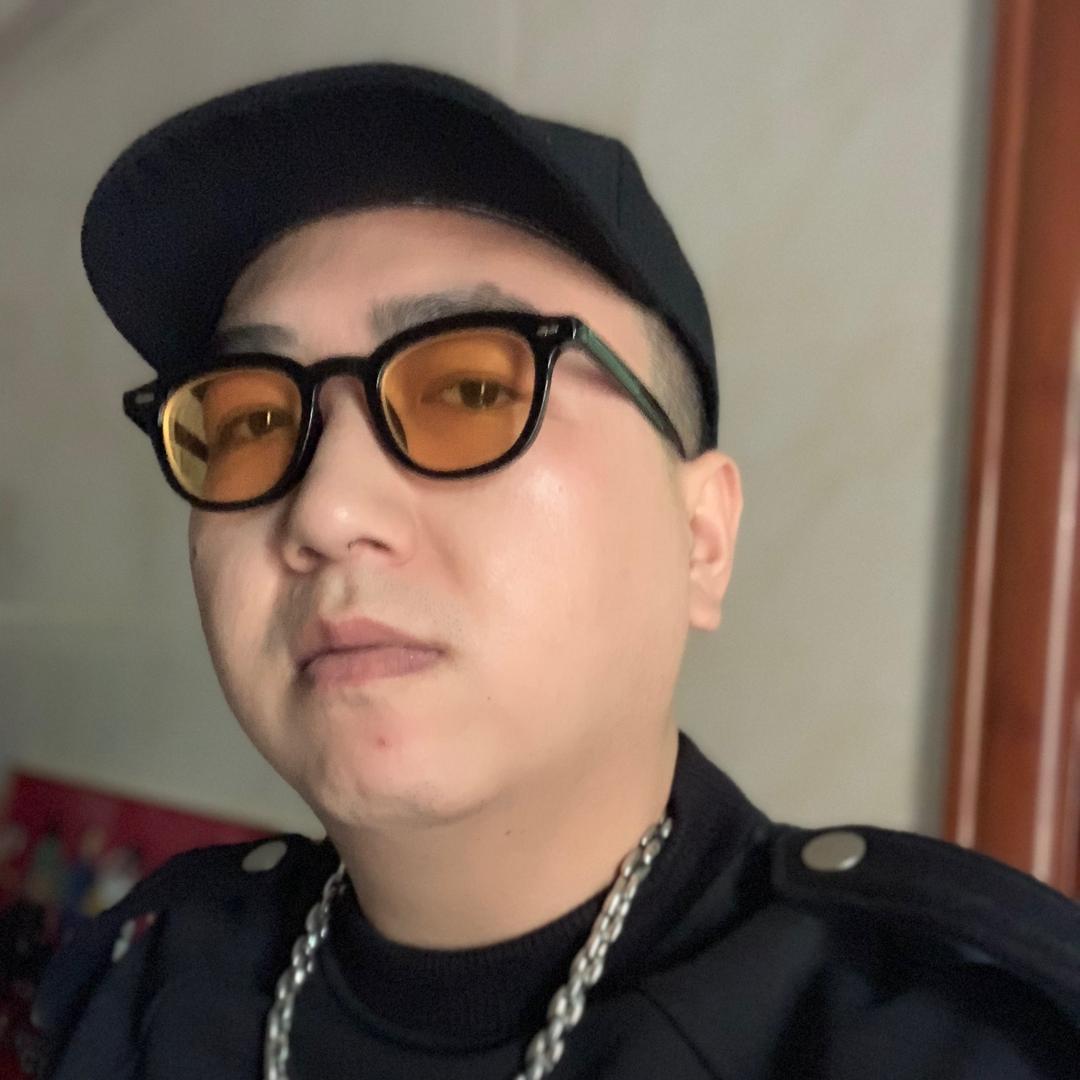 郭理事（砥砺前行）