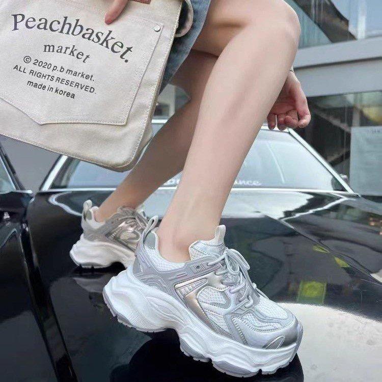 露大美轻奢女鞋