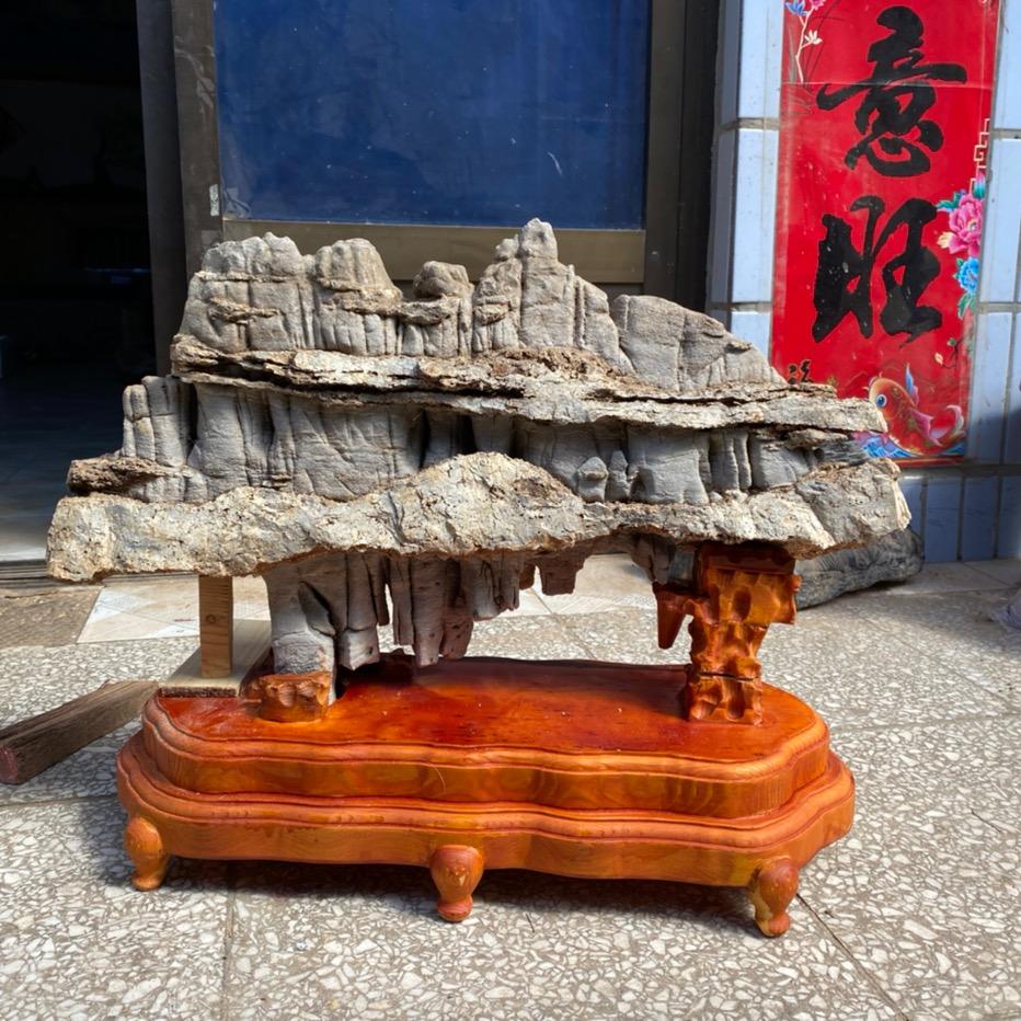 奇石张火火奇石