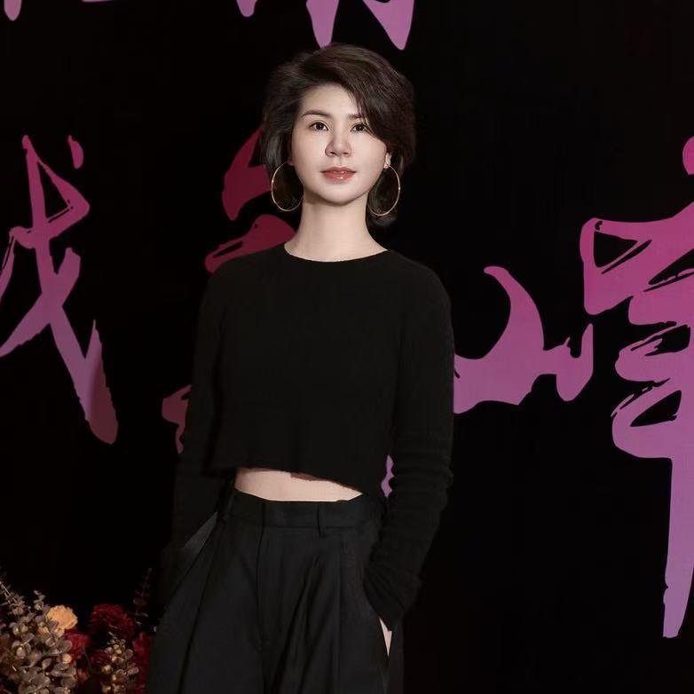 在拉萨养发的晓君