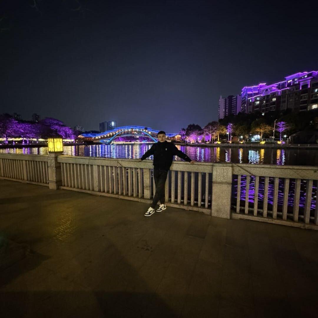 韭菜🇨🇳哥哥