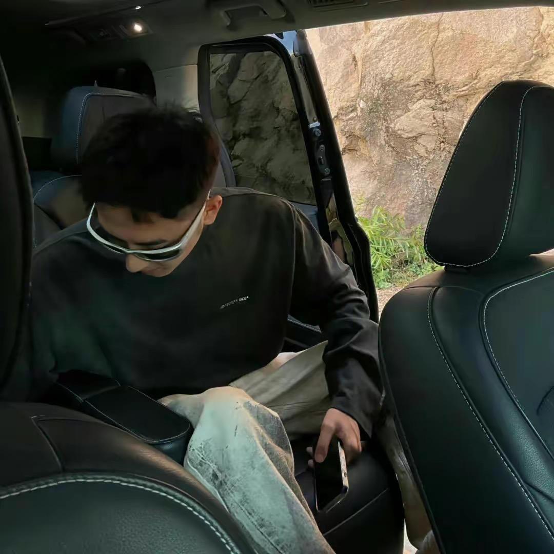 ·十八岁妙龄抠脚大汉👣