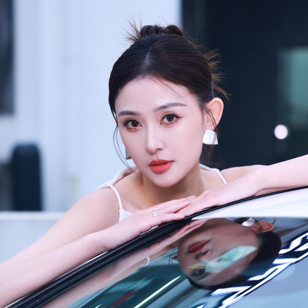 微微超爱车