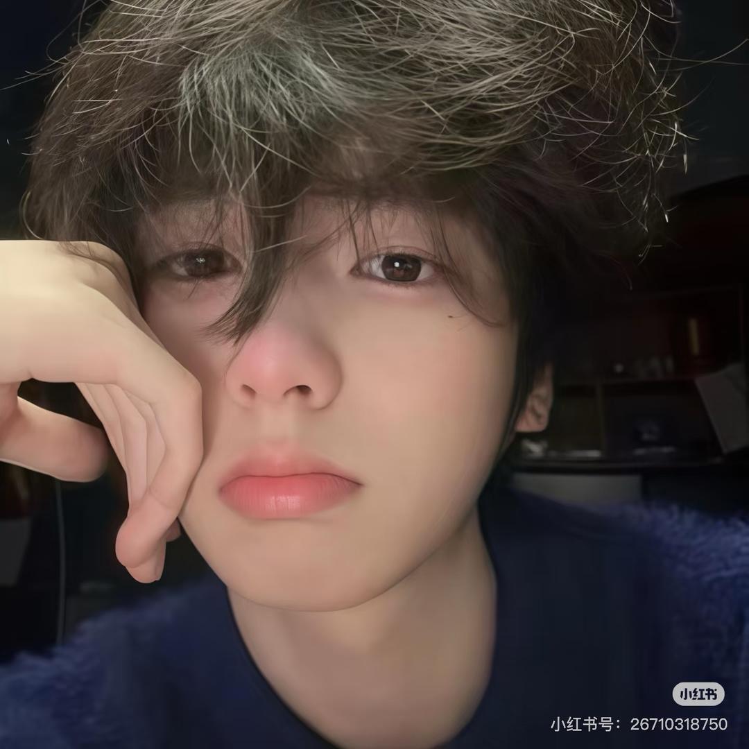 小扬.