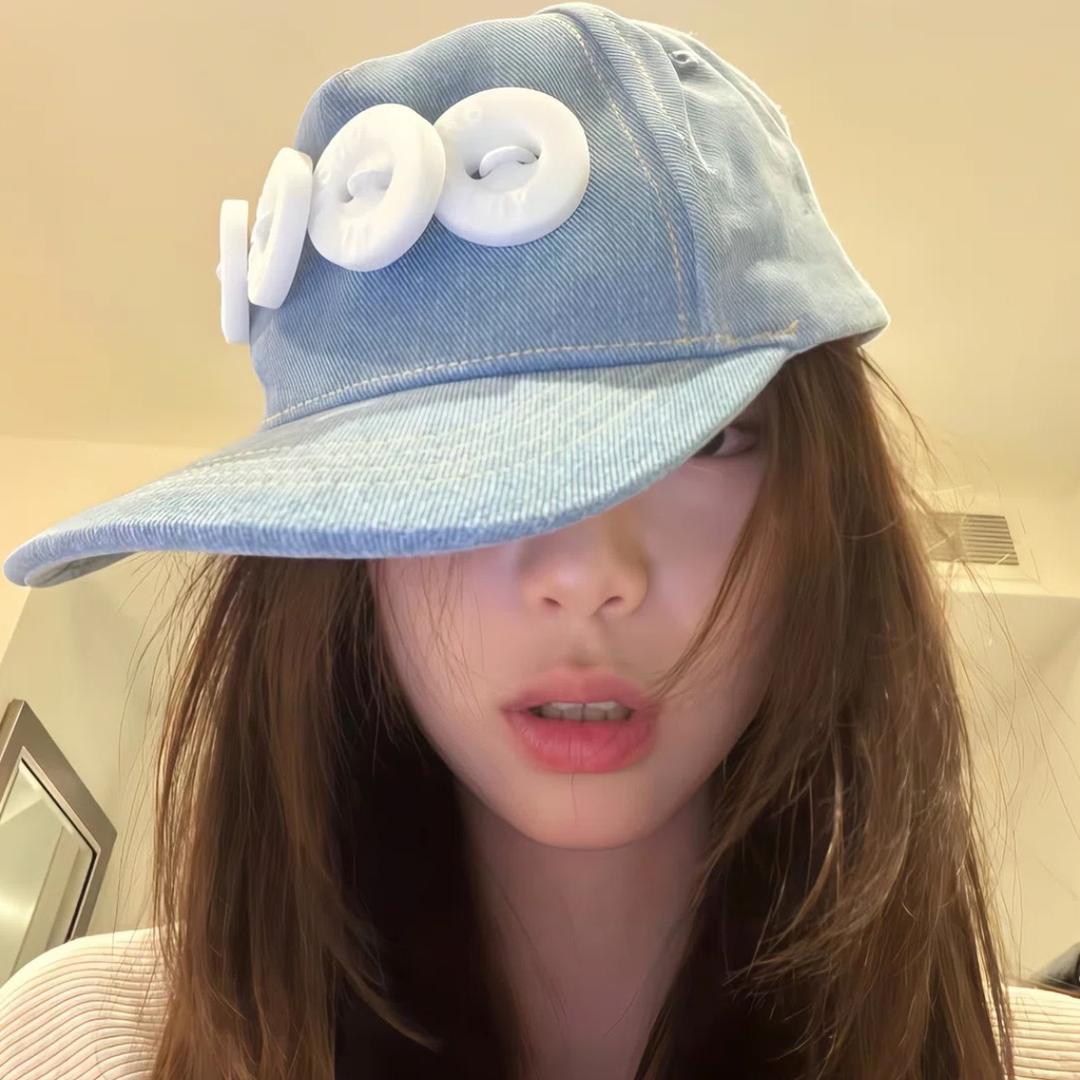不过尔尔.
