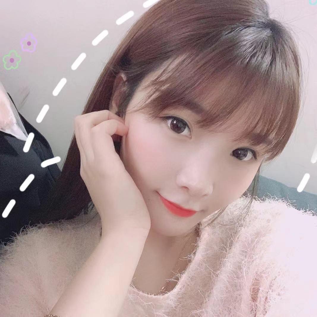 严超越精品女装