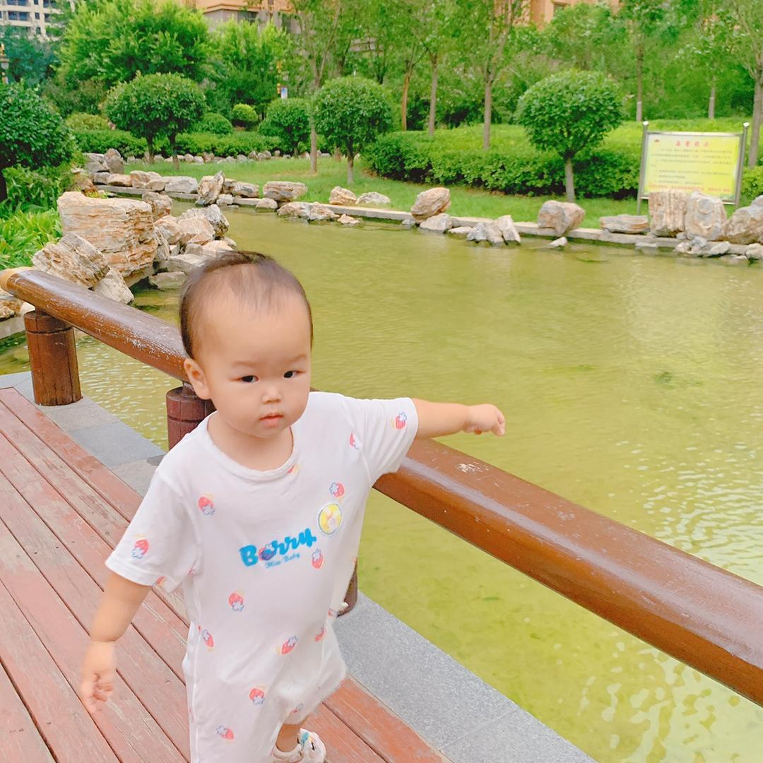 陆琦家婴幼儿服饰