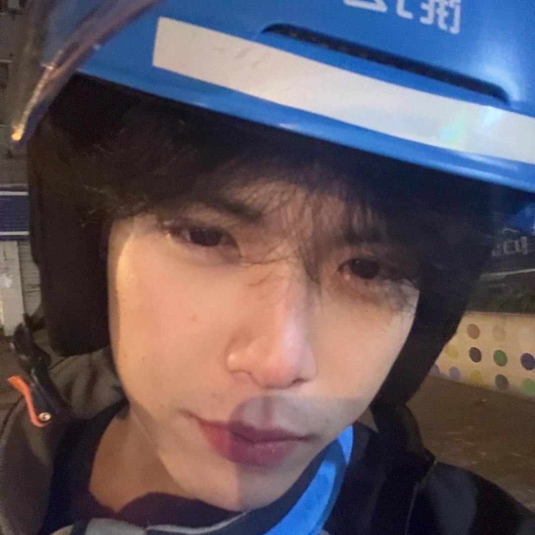 小天在路上