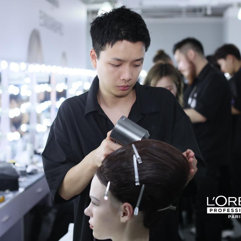 伊文在成都剪头发💇‍♀️