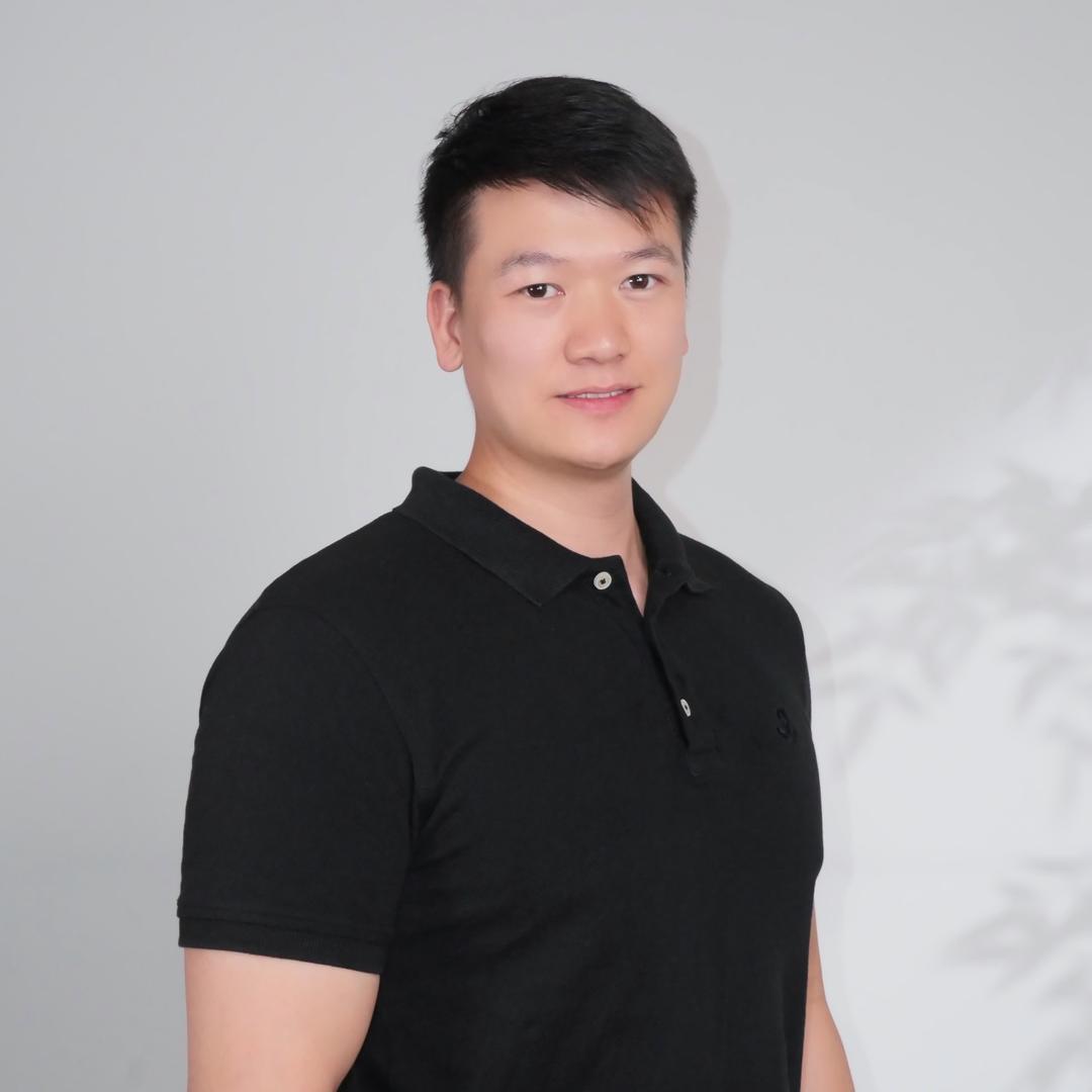 李教练专注膝腿锻炼