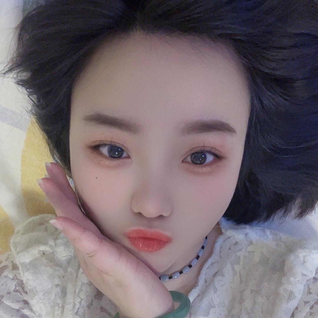 璐璐吖