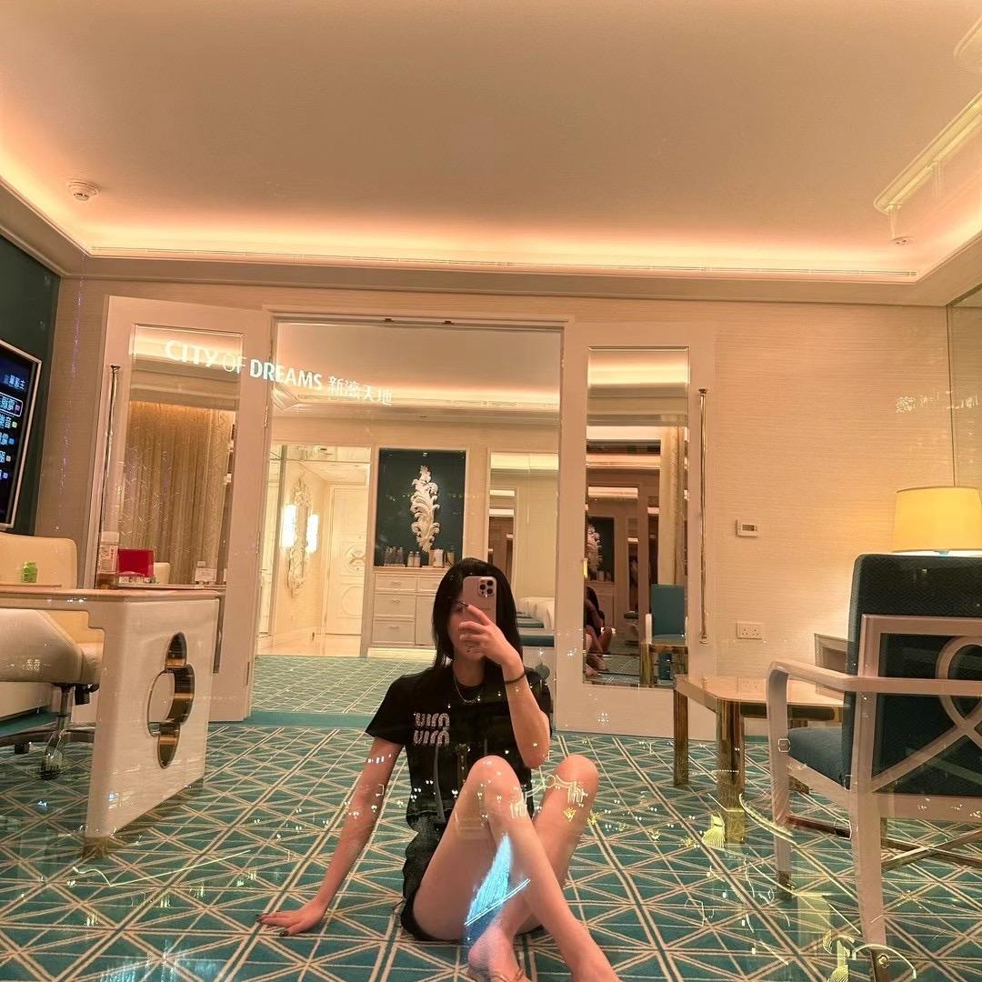 MBOUTIQUE