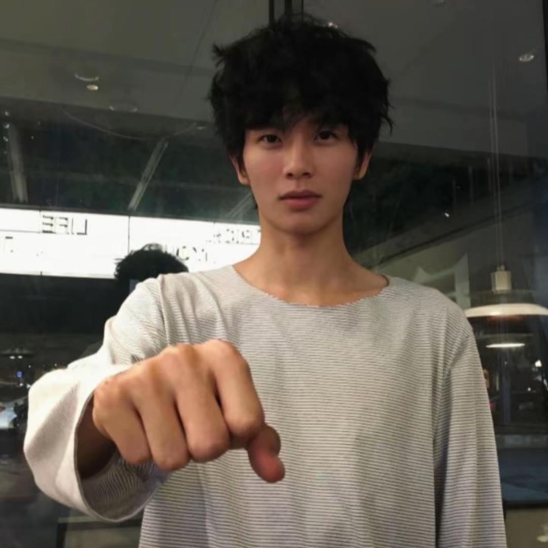 忧郁小王子
