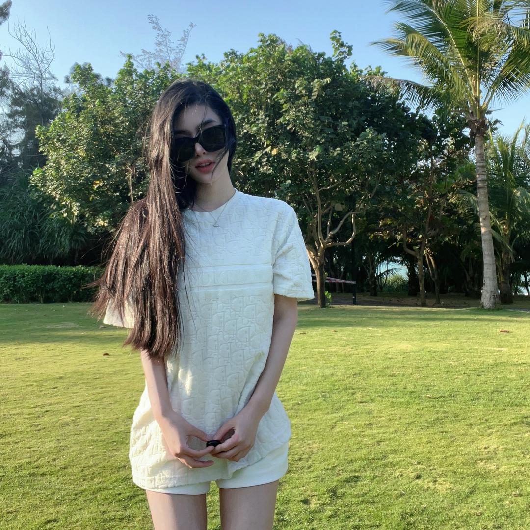 漫漫ye.
