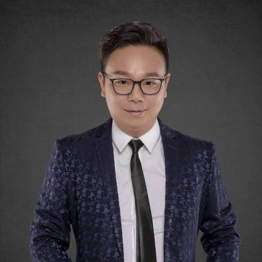 导演石翔龙@抖音