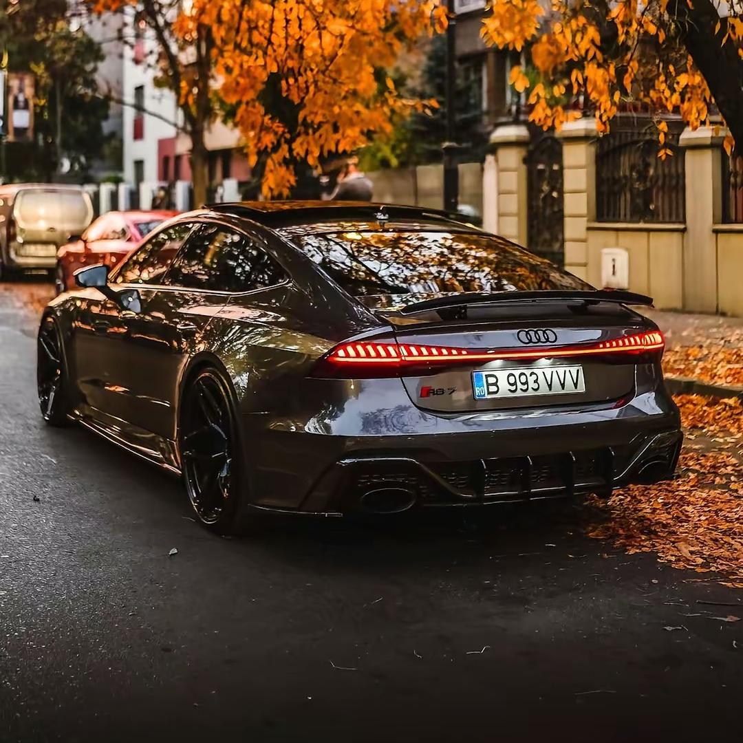 小鹏讲车-播点啥好