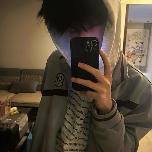 自嘲的小熊