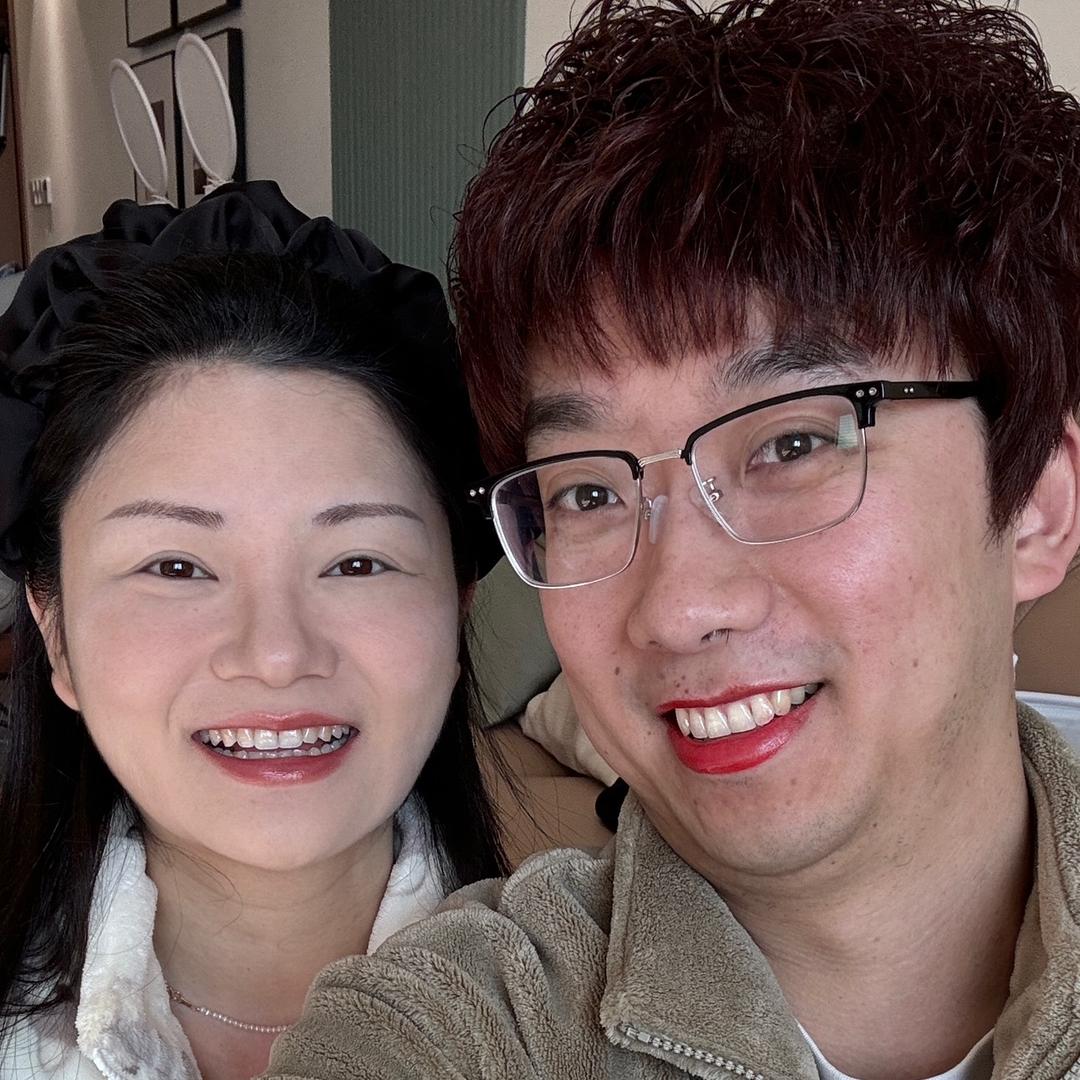 小龙和大晶