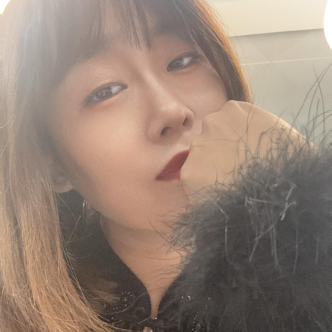 云想衣裳品牌折扣女装店