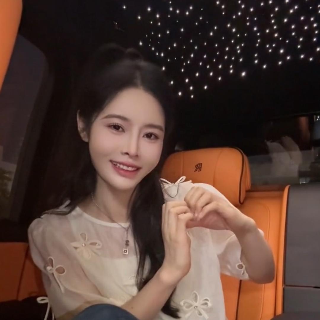 小雨家的女装
