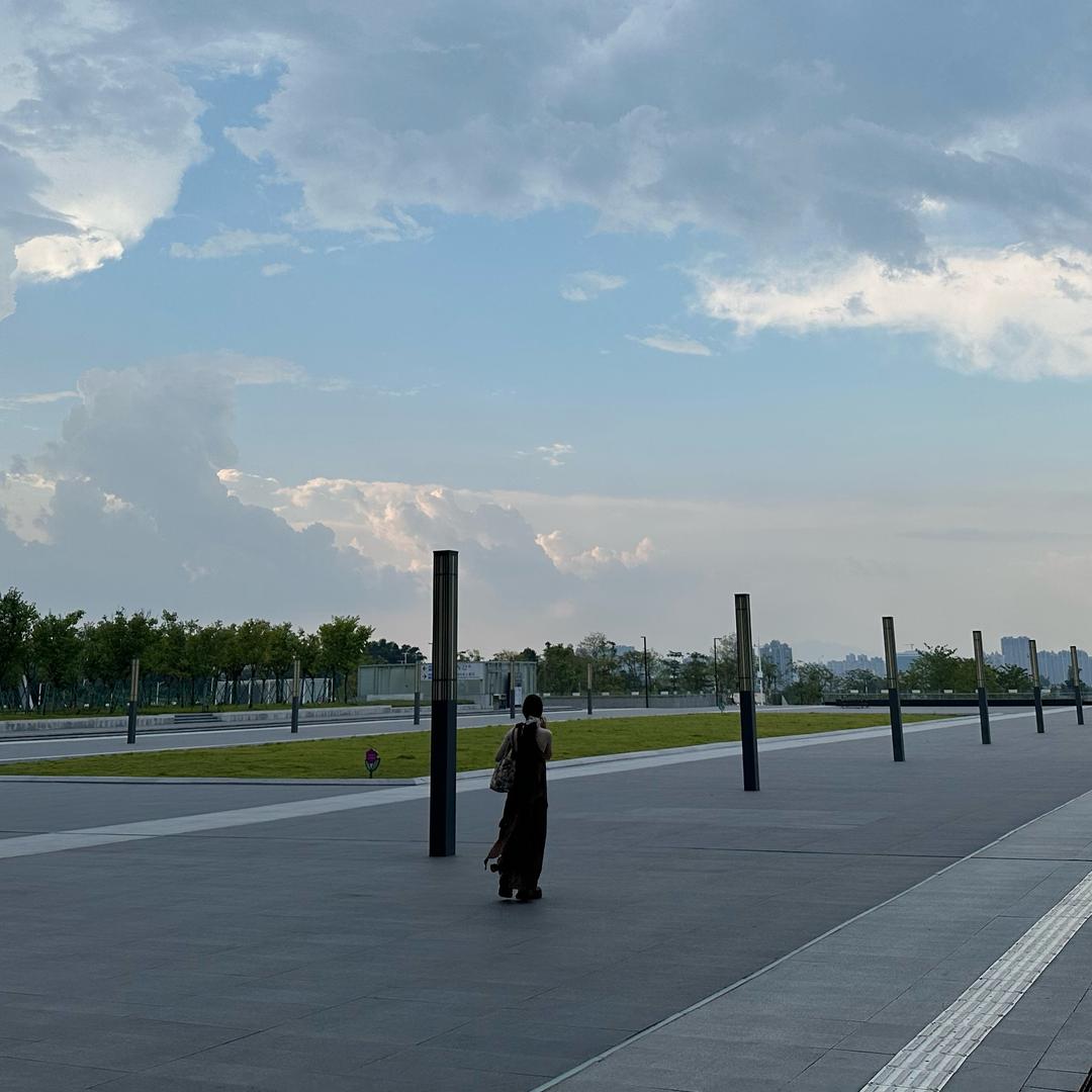 海口龙华胜鸿莱百货店