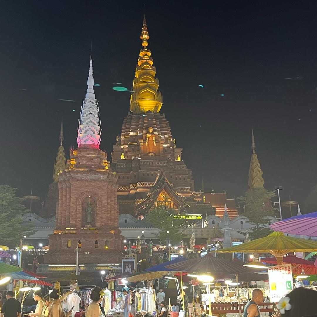 王仔小馒头鱼烤肉拌范😂