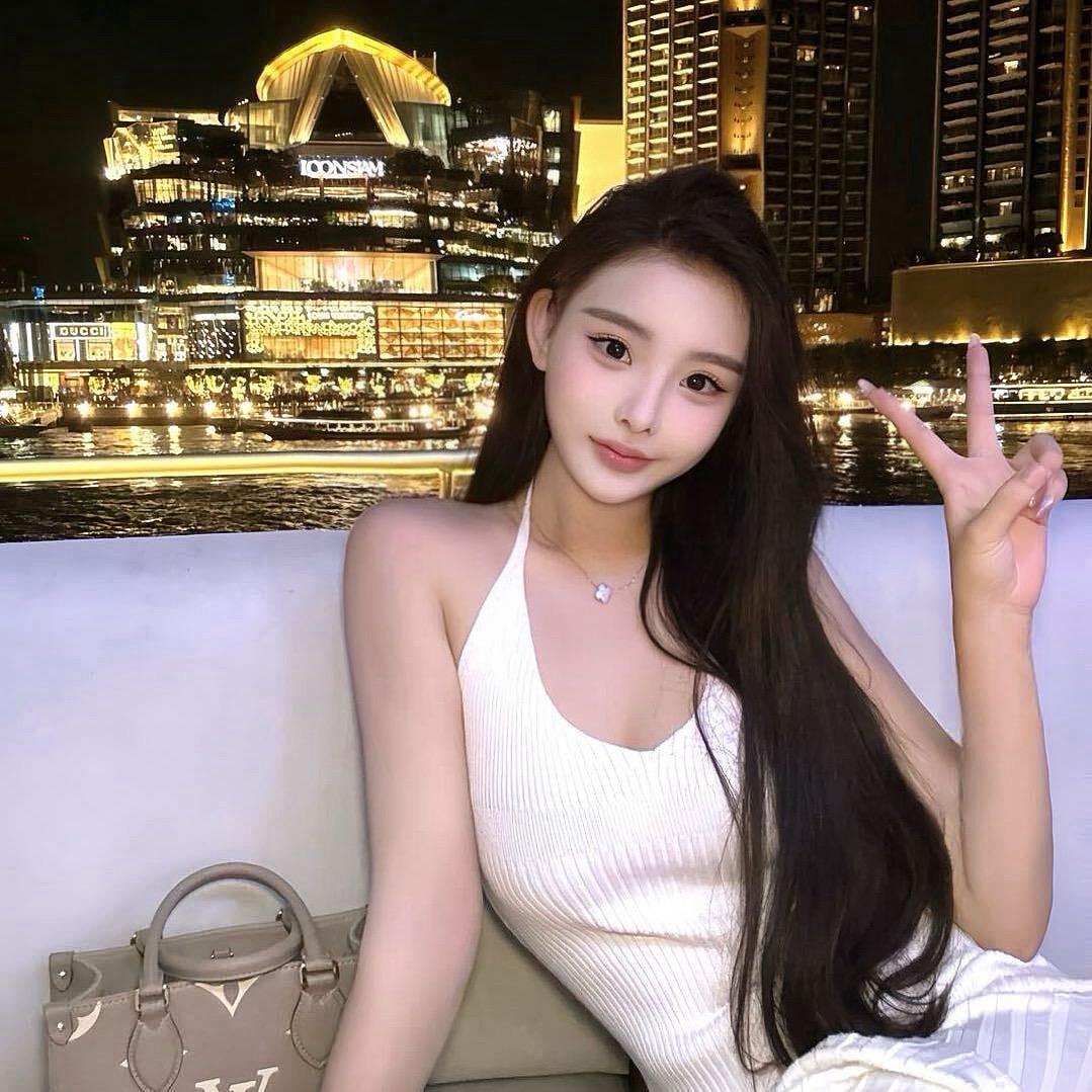 妮妮有点糕冷