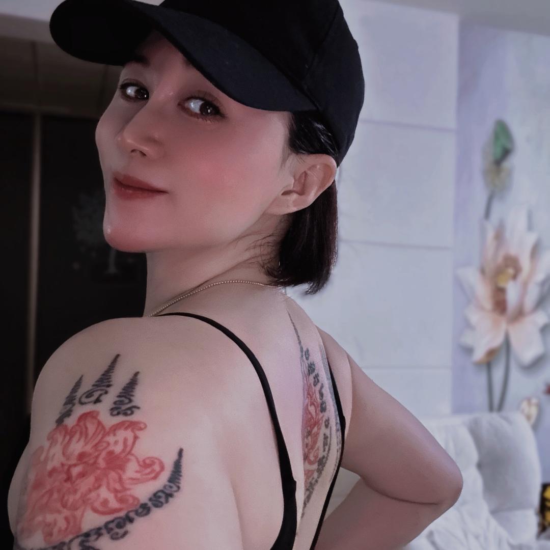小猫撸铁💪🏻