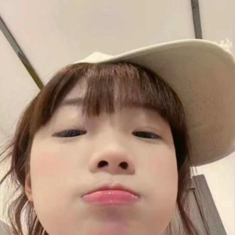 我只是个恋爱脑