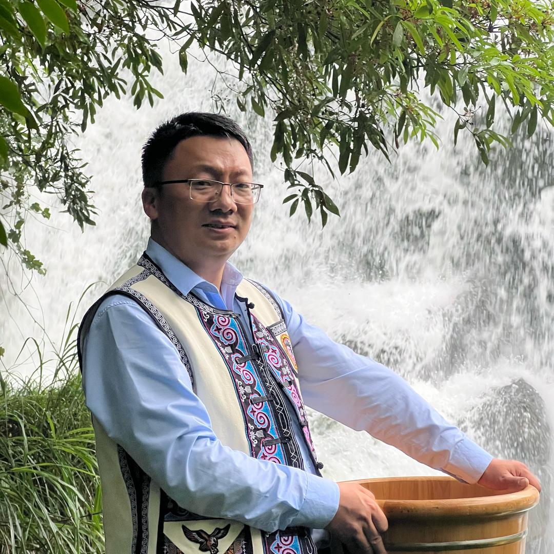 乌蒙山村助小王