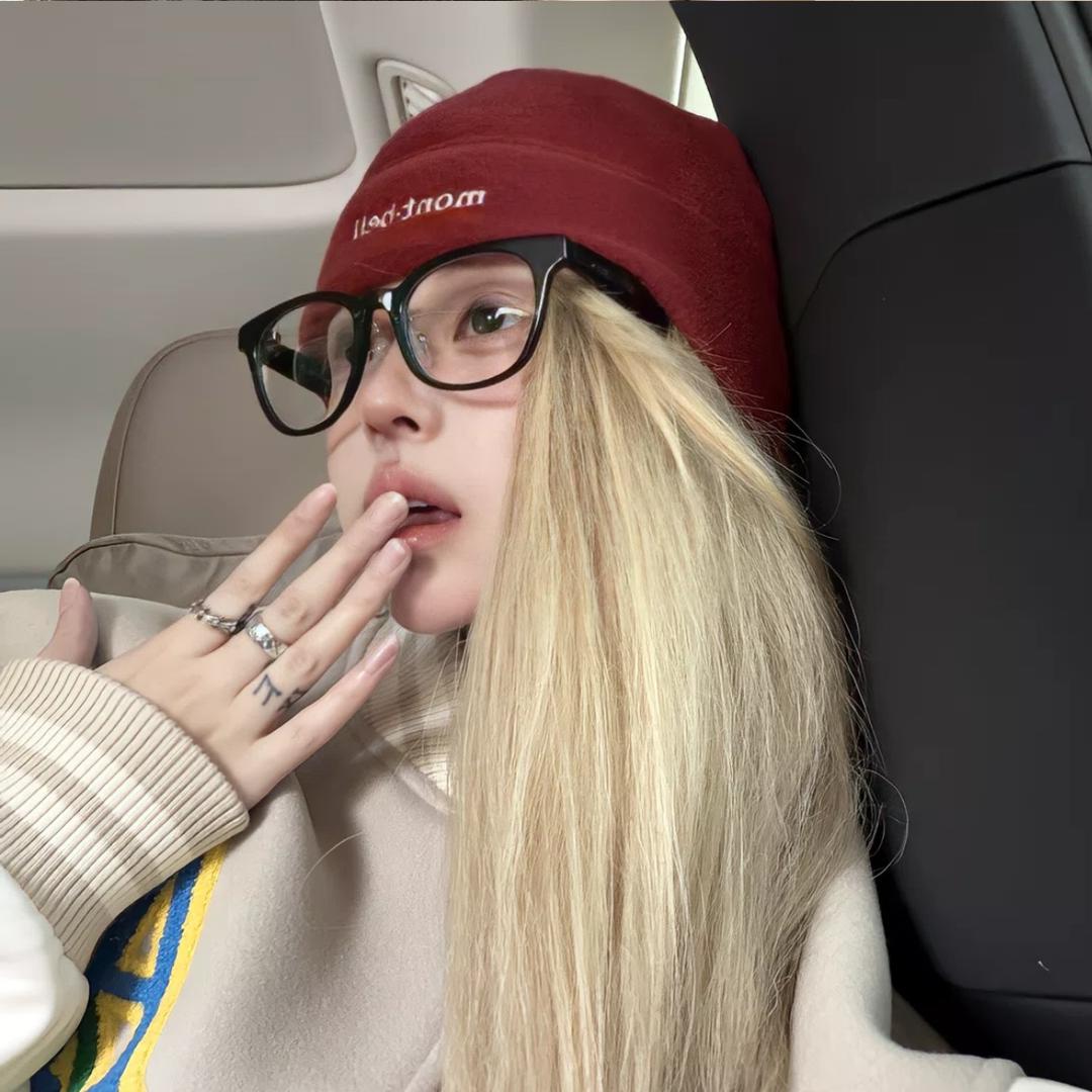 𝙞𝙪𝙠𝙤𝙞𝟳𝟳.