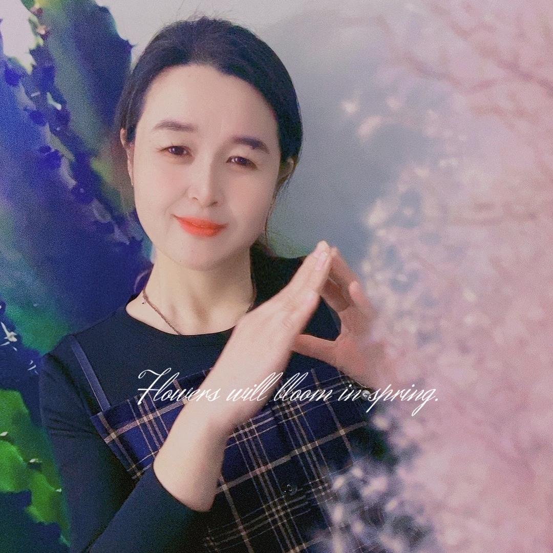 @小霞姐
