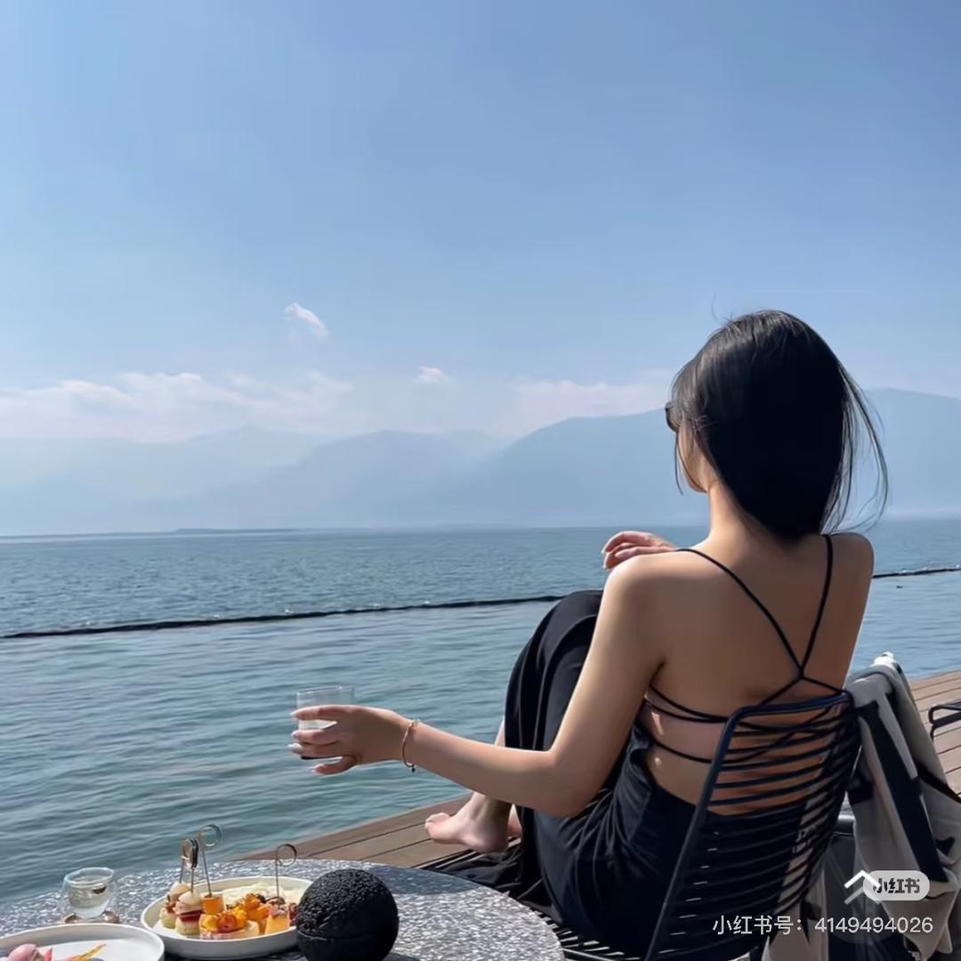 想靠近海.