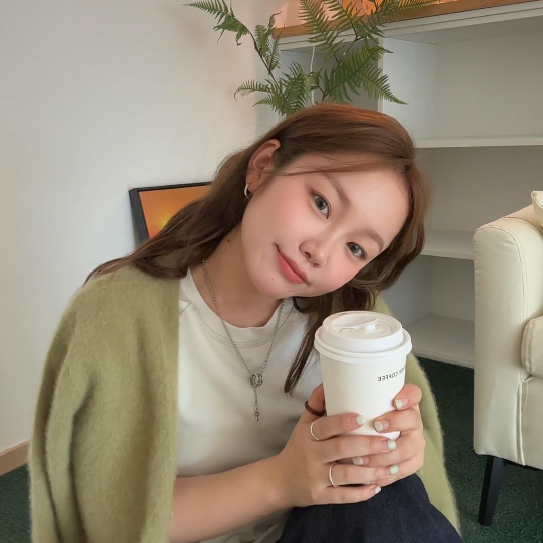 Julia服饰店_丽丽