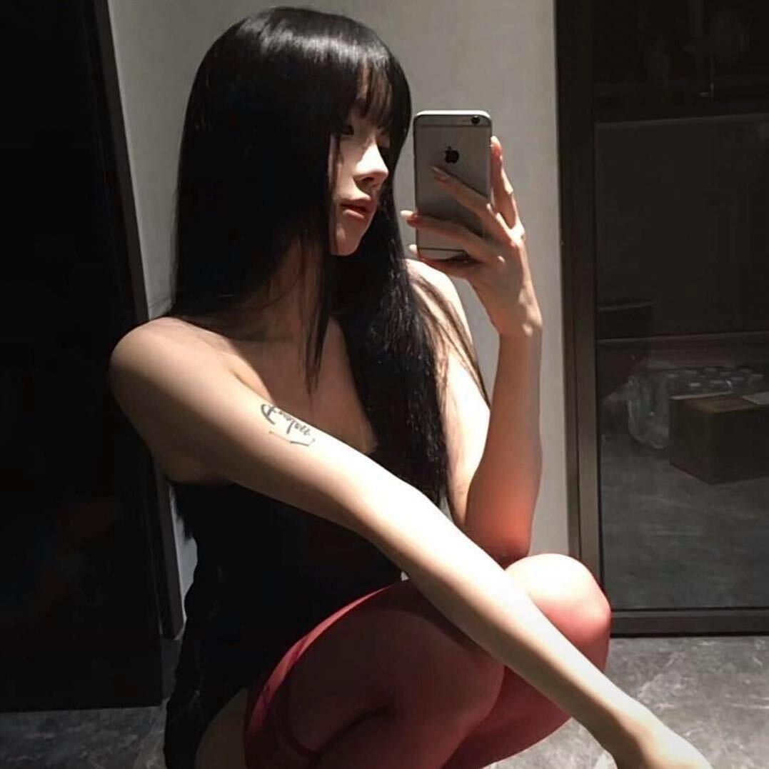 莉莉很烦