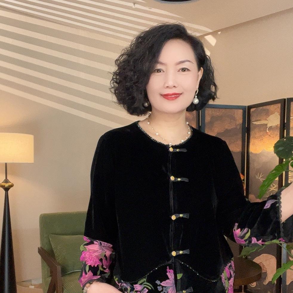 赢赢中老年妈妈装