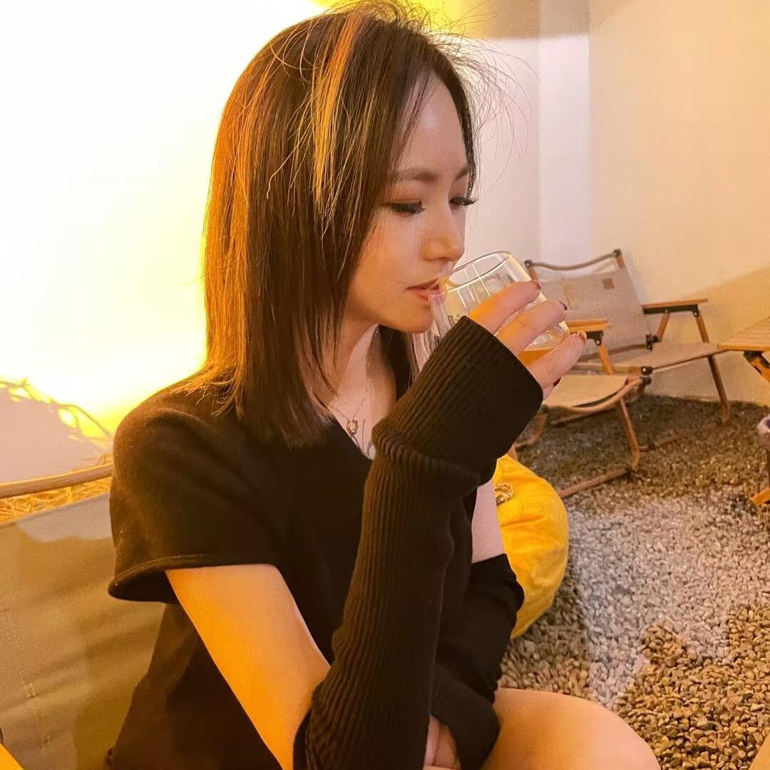 🍎April 佳佳柴火农庄