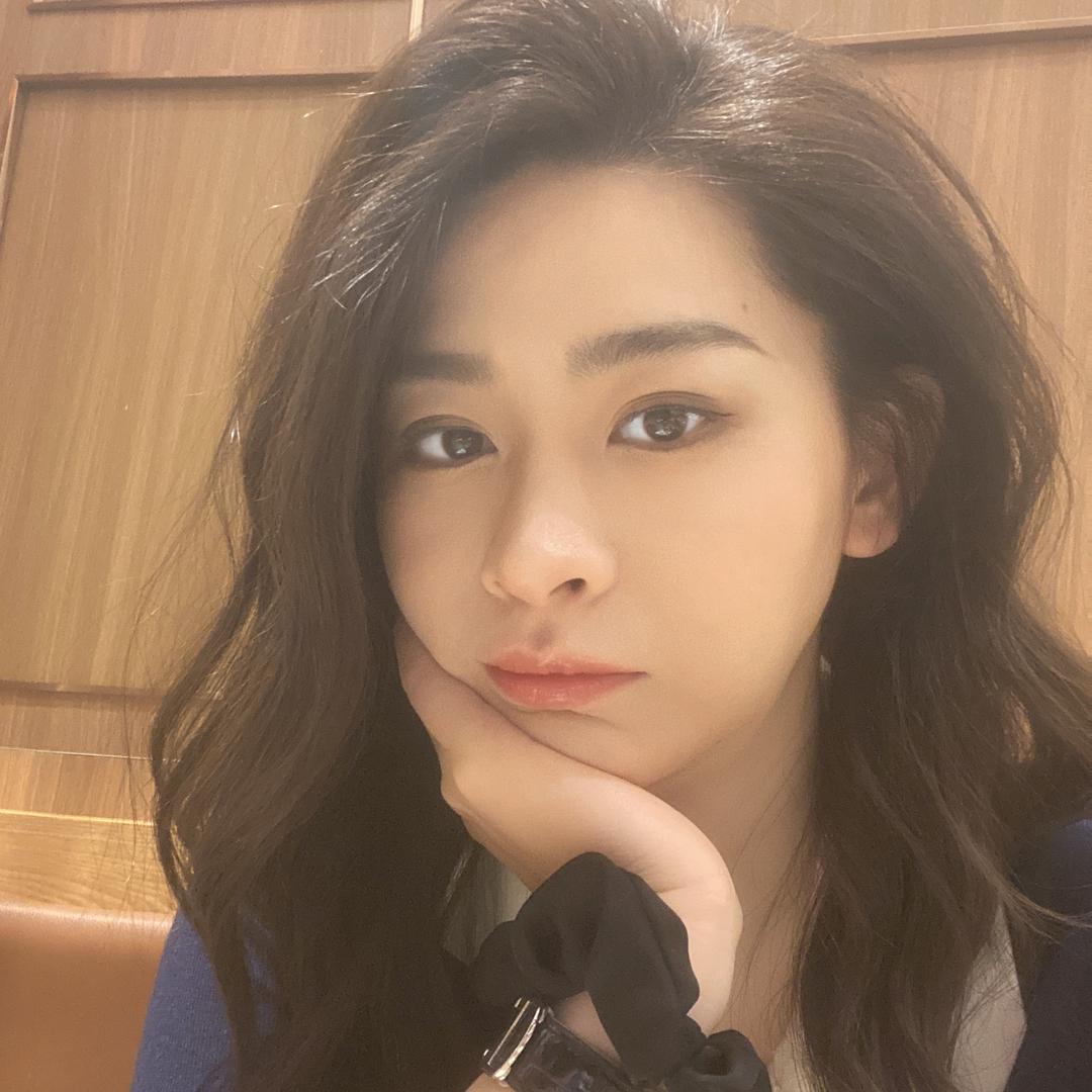 简一菲诗通勤女装