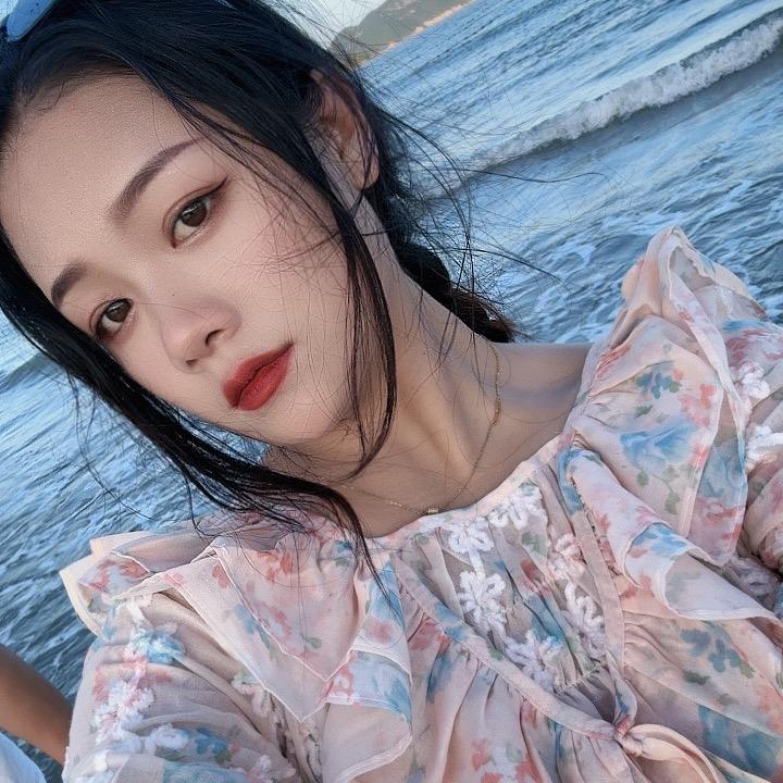 盘州化妆师  芳芳