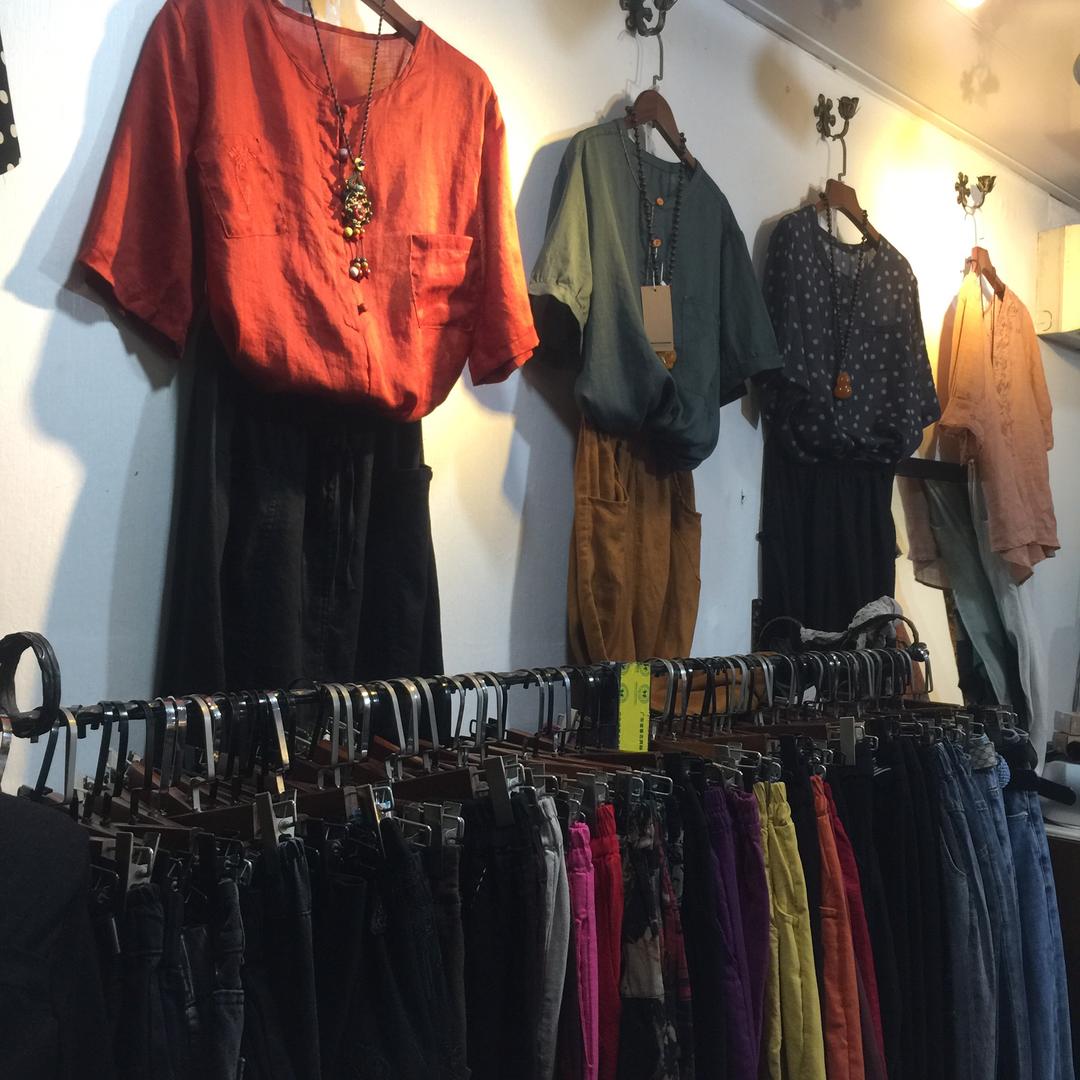 晓晶服装店