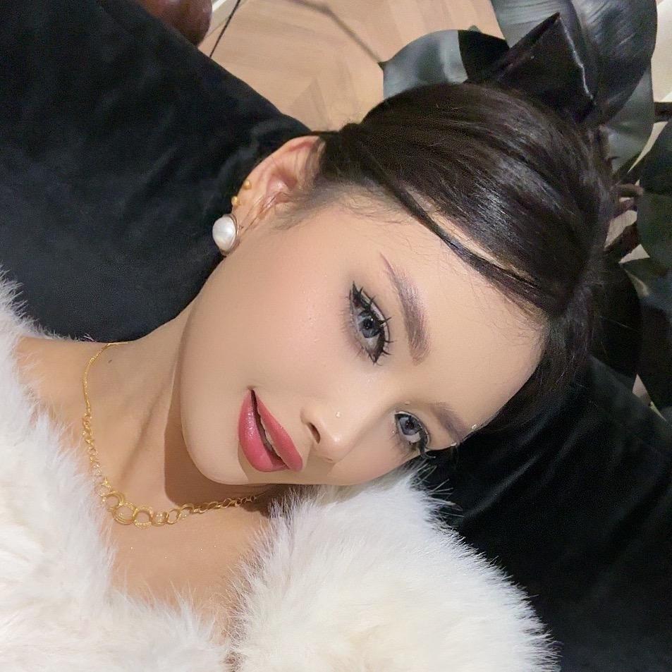 🍭脑袋困咯 🫶